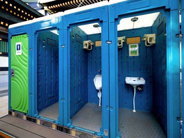 Portable Toilet Options We Offer in Carbon Cliff, IL